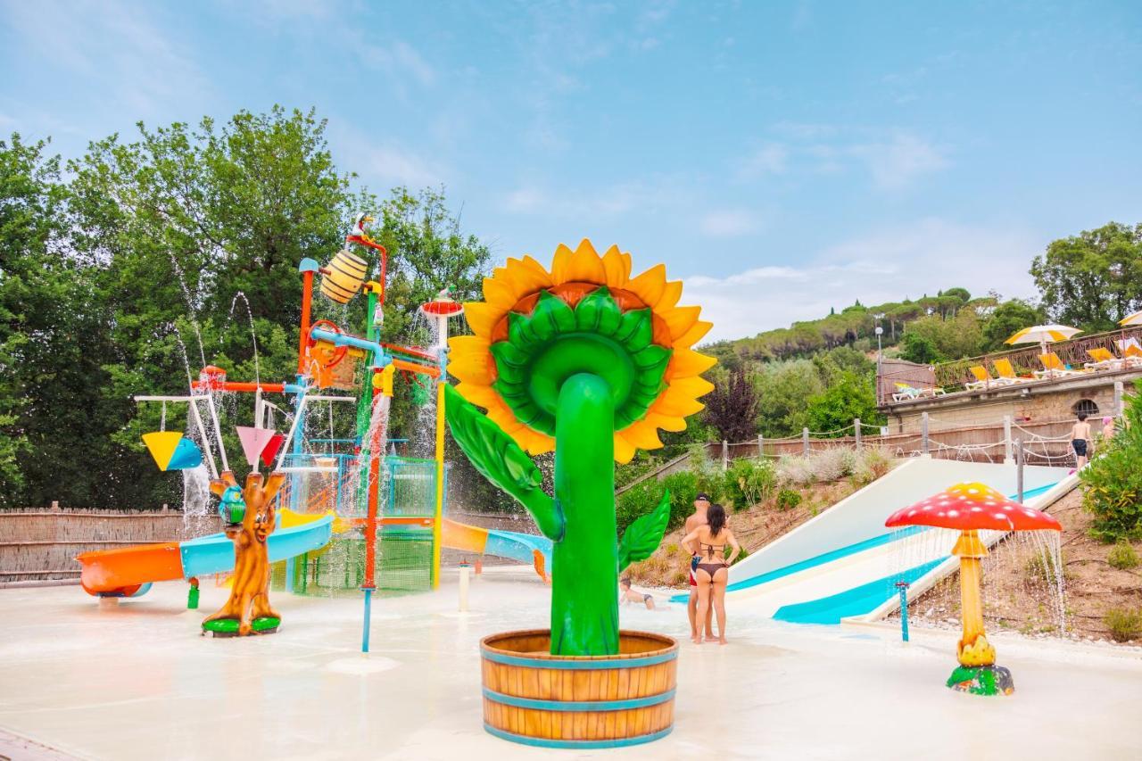 Le Pianacce Camping Village Castagneto Carducci Dış mekan fotoğraf